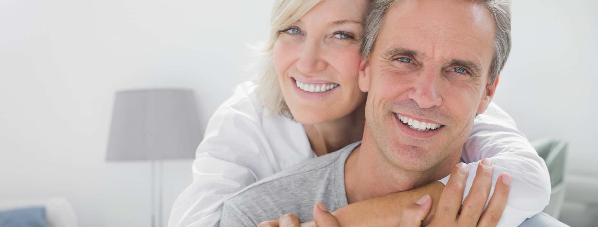 Dental Implant Center